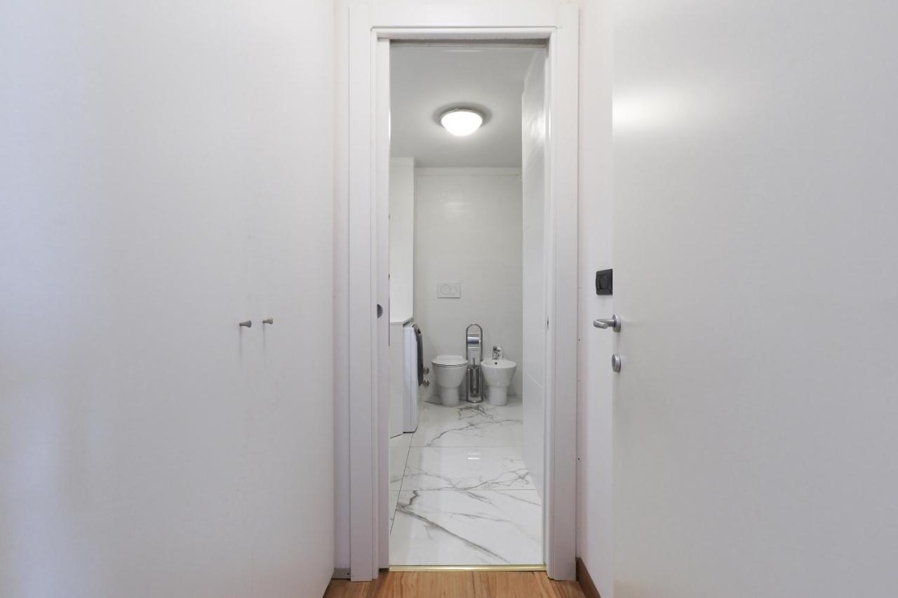 Duomo Luxury Apartment IV Milan Luaran gambar